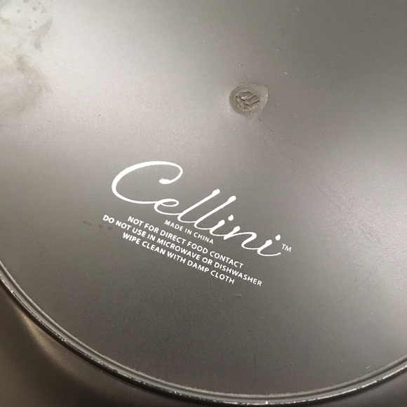 Set of 4 silver plastic chargers - Picture 6 of 9